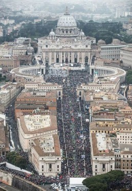 La partecipazione alla canonizzazione